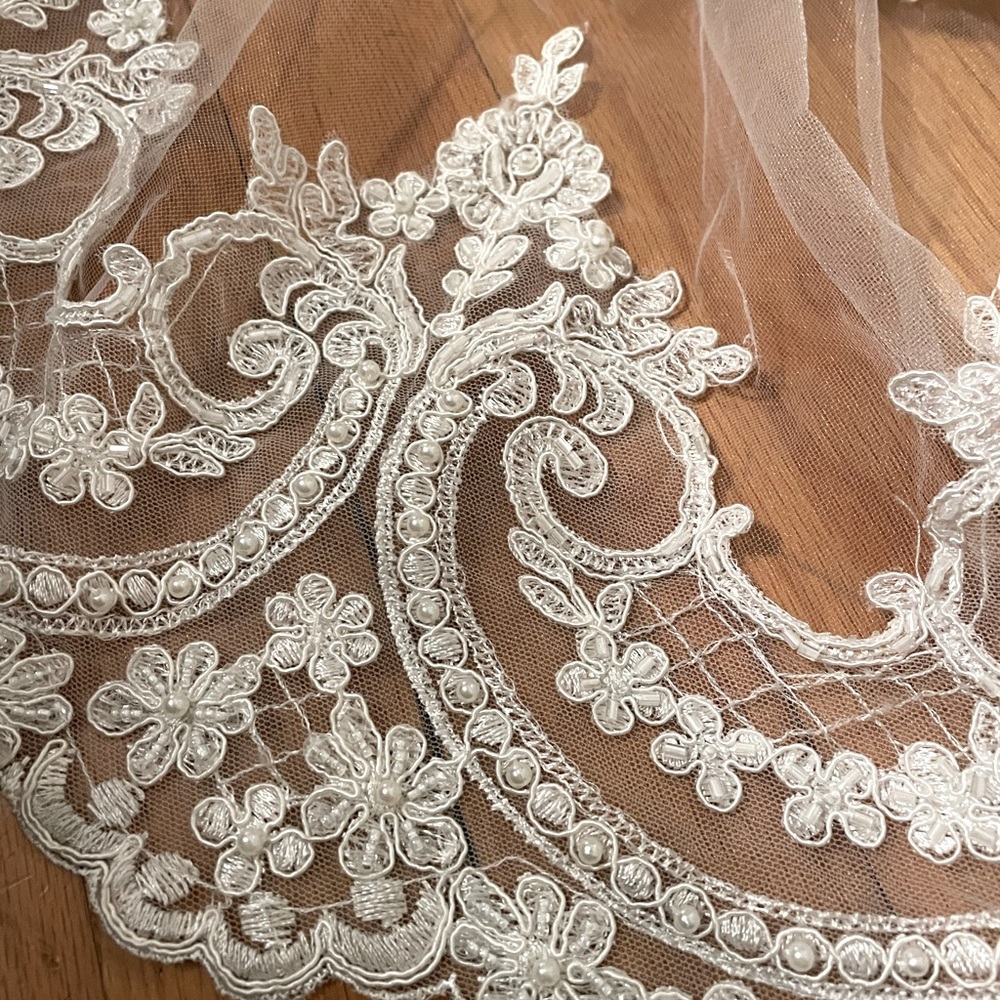 Olvis Olga Yermoloff Lace Mermaid Wedding Gown 4236 - Picture 5 of 16